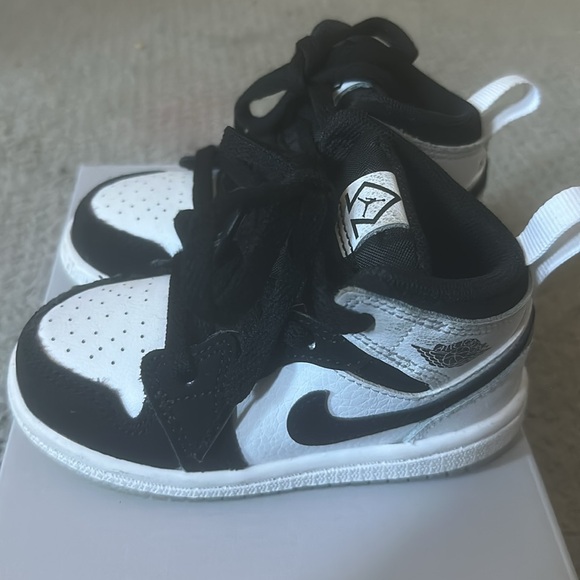 Air Jordan 1 Retro High OG Infant Toddler - Picture 3 of 6